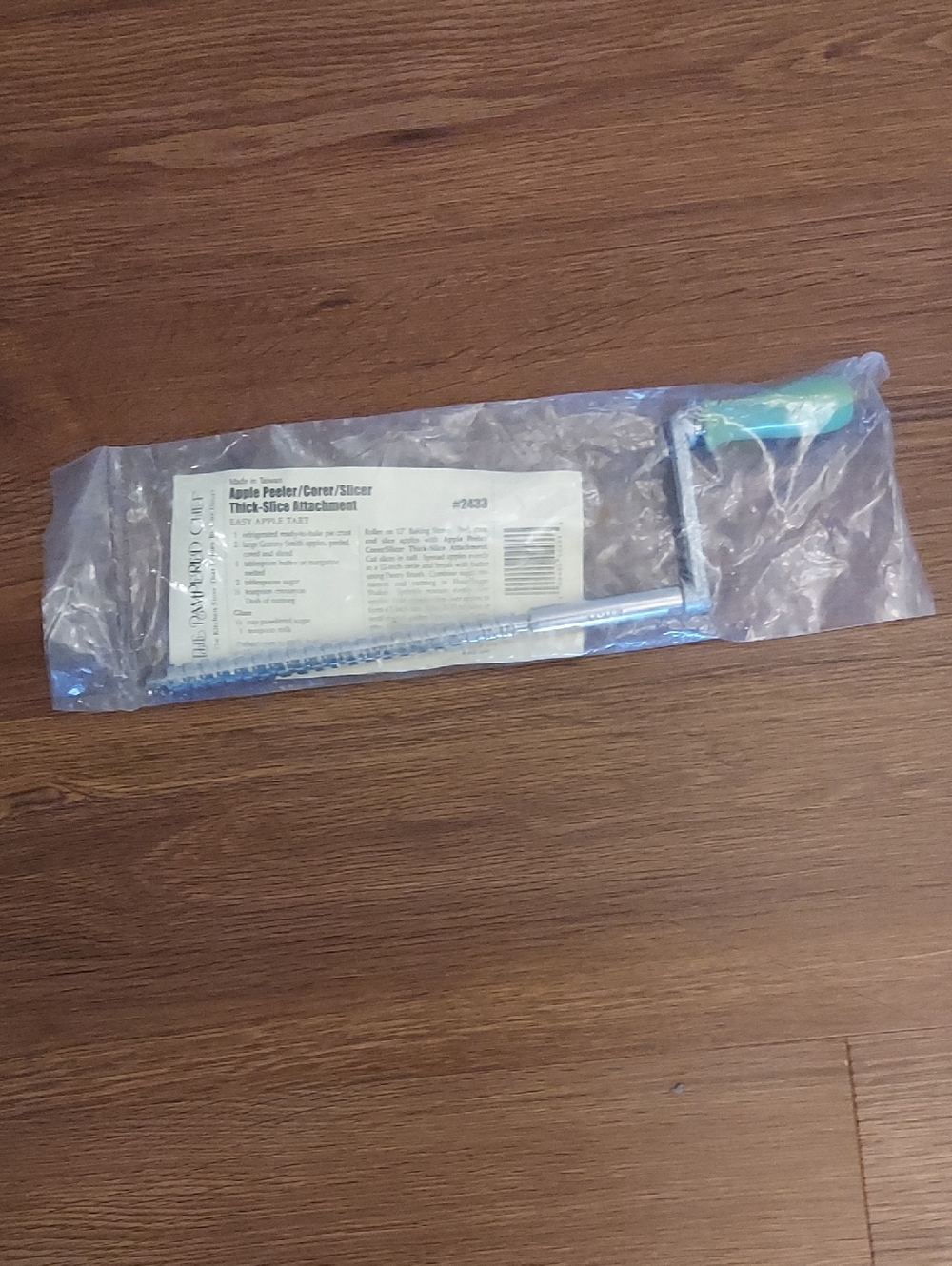 The Pampered Chef Apple Peeler Attachment with Turquoise Handle NWT